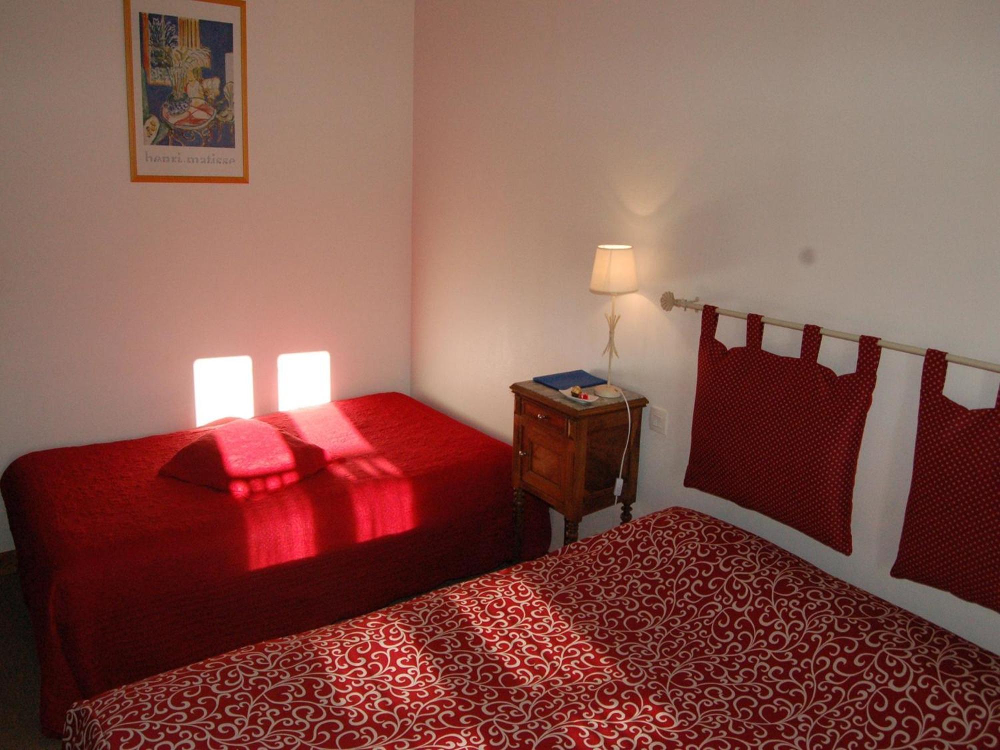 Hotel Du Donjon Aulnay  Стая снимка