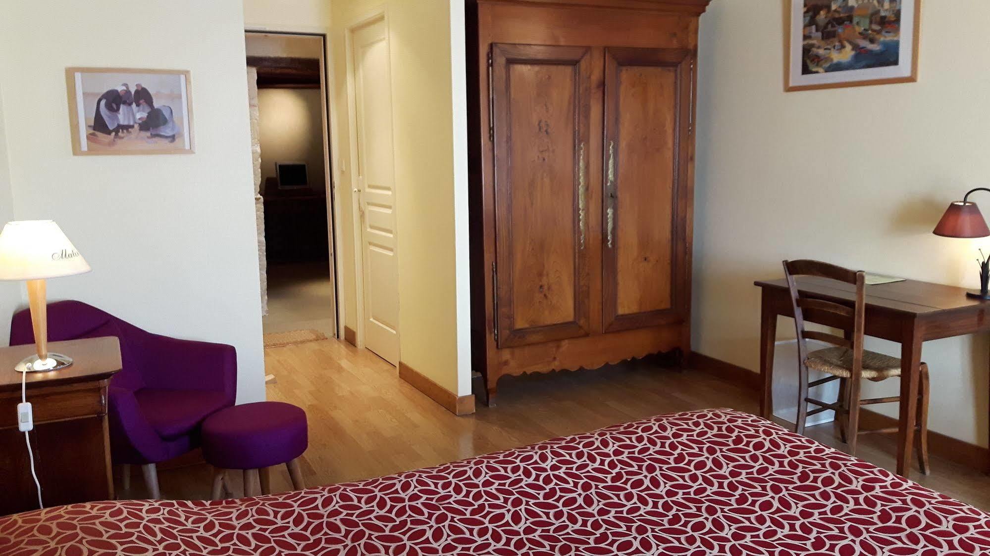 Hotel Du Donjon Aulnay  Екстериор снимка